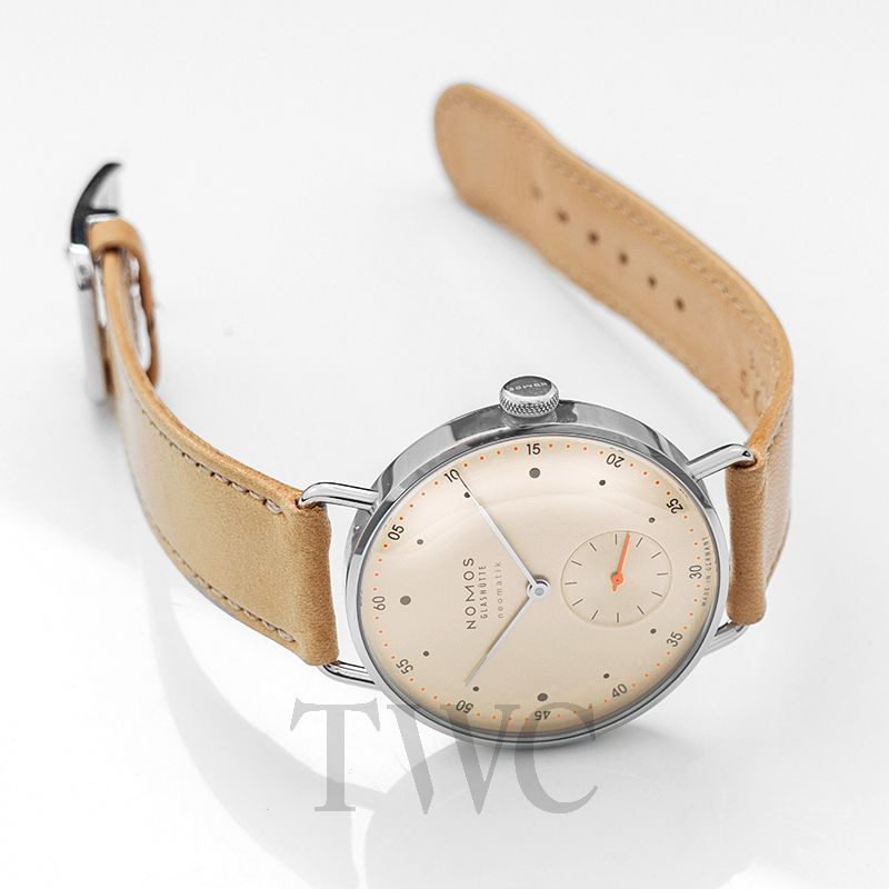Nomos Glashuette Metro 1107
