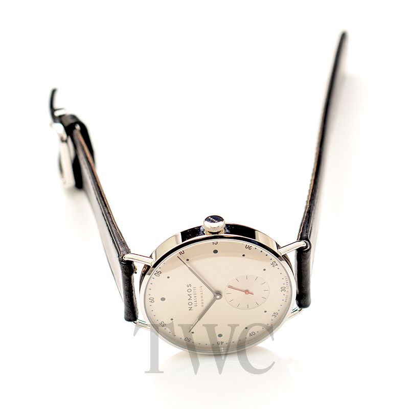 1113 Nomos Glashuette Metro