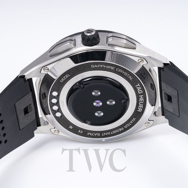 グリーンダイヤルや小型化。高級時計見本市「Watches & Wonders
