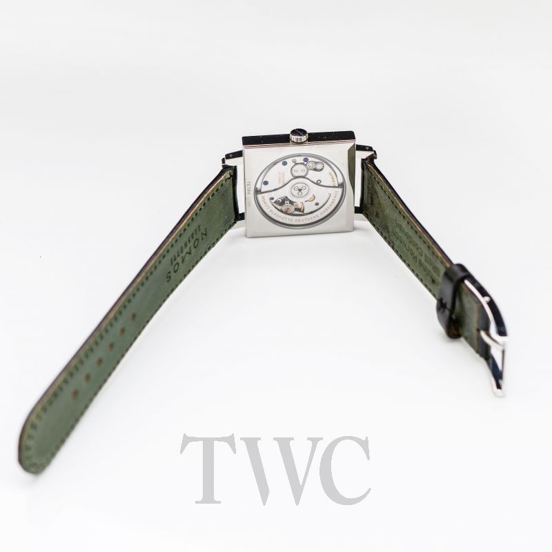 Nomos 422 shop