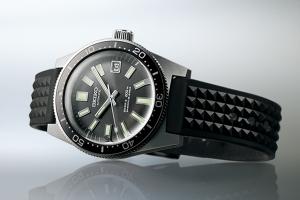 Dive Into the Ocean With the Powerful Seiko SLA017
