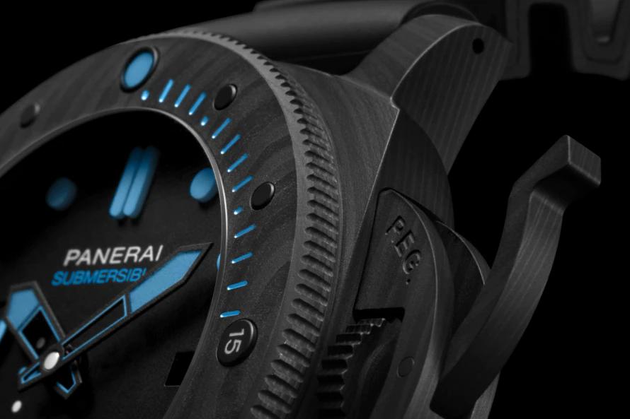15 Best Carbon Fiber Watches in the Market