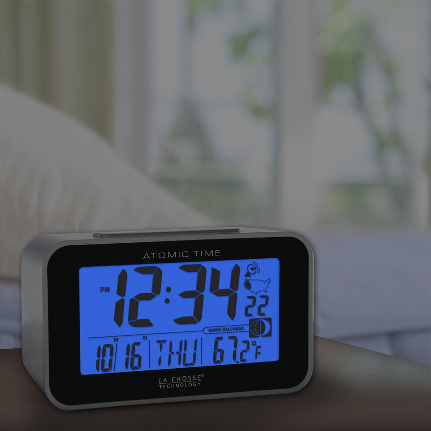 15 Best Atomic Alarm Clocks Guaranteed to Wake You Up