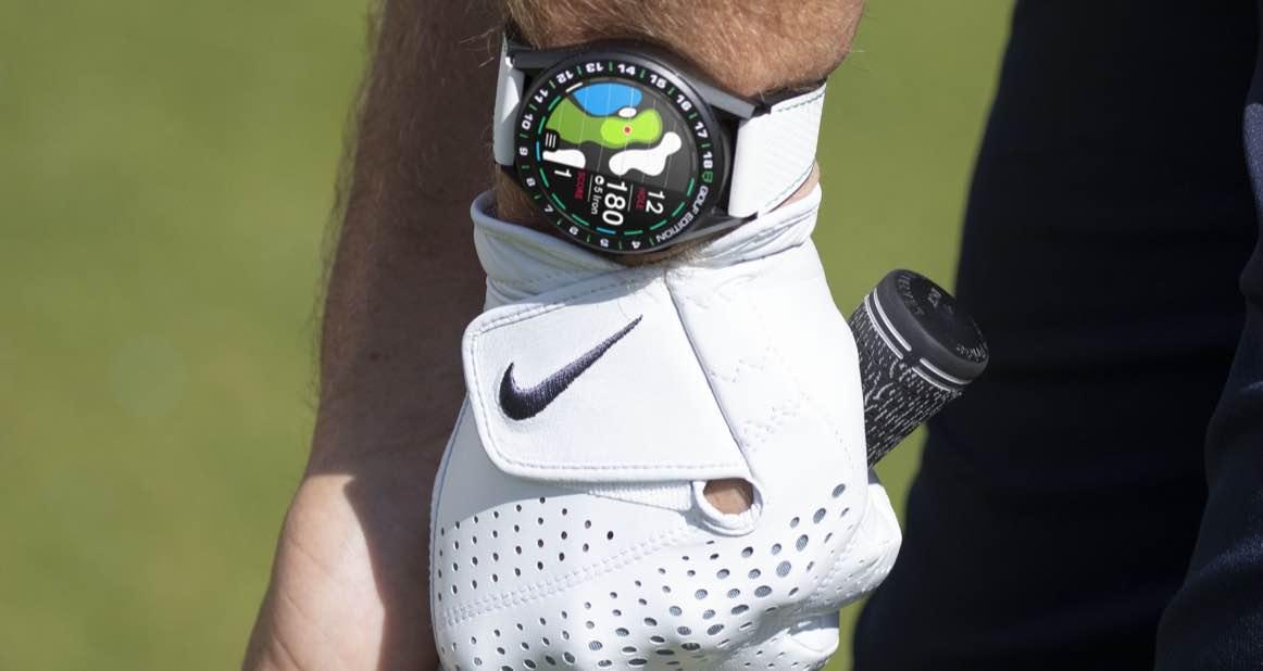 10 Best Golf Watches That Can Help You Improve Your Game